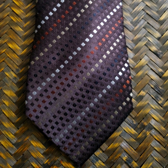 Van Heusen - Picture 3 of 4